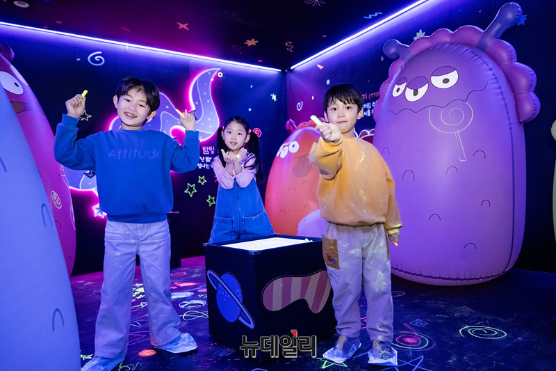 [포토] 스타필드, 개학 앞두고 ‘윈터 키즈 스트리트’ 진행