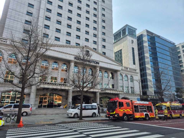 [단독] 여의도 국회대로 호텔, 내부공사 중 화재 … 20분만에 진압