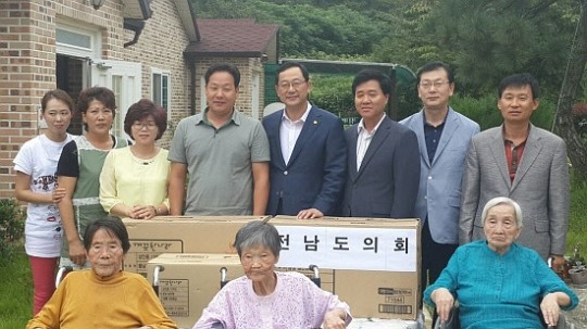 명현관 전남도의장, 추석맞아 해남 복지시설 위문