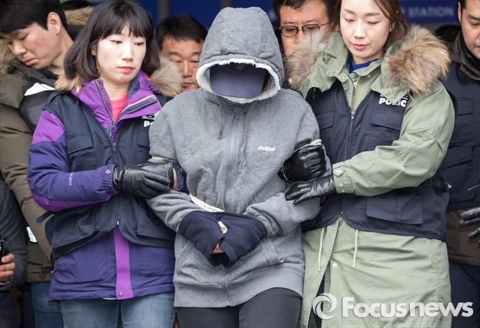 검찰로 송치되는 한모 씨