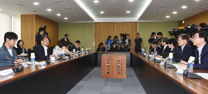 [포커스포토] 청년.여성 일자리 토론회