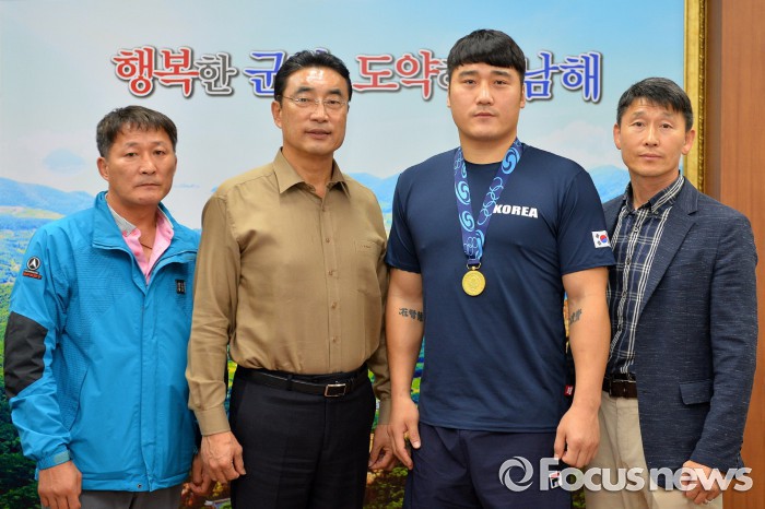 남해군청 김도현, 전국체전 복싱 슈퍼헤비급 ‘金’