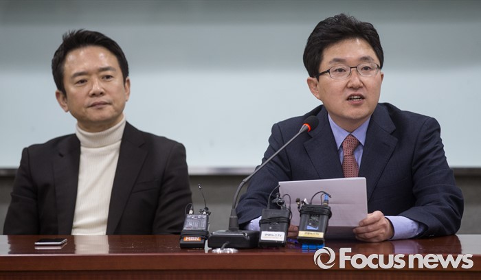[포토] 새누리 탈당의원 모임, 발언하는 김용태