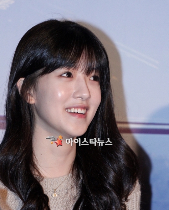‘폭풍성장’ 정인선, 이젠 ‘매직키드 마수리’ 아닌 ‘카페 느와르’