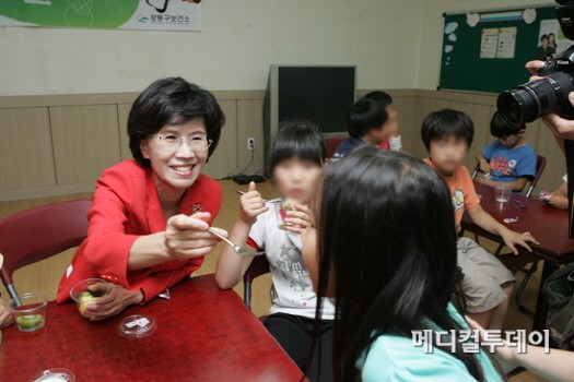 [메디포토] 진수희 장관, 건강 과일바구니 시범사업 방문