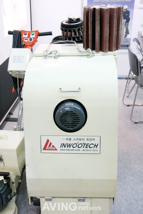 [ENTECH2010 현장] 인우테크, 진공식 표면연마기 소개