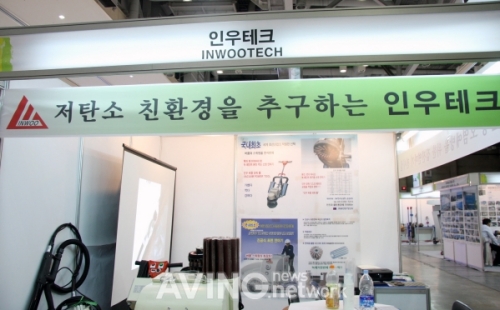 [ENTECH2010 현장] 인우테크, 진공식 표면연마기 소개