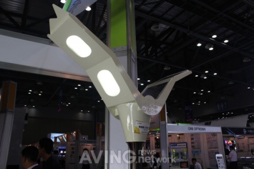 [LED EXPO&OLED EXPO 2011] 대림이엔지, 태양광 LED 공원등 선보여
