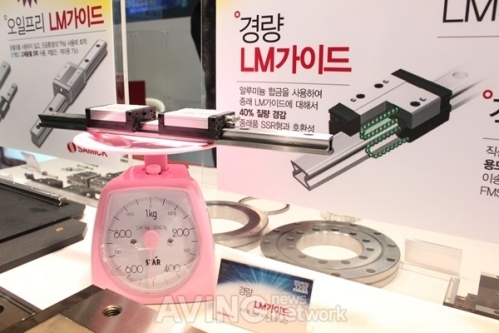 [SEMICON Korea 2012] 삼익THK, 생산량 증가에 기여하는 다양한 LM가이드 전시