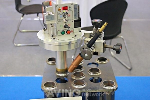 [WELDING KOREA 2018 영상] 청송산업기계, 자동으로 작동되는 보일러 튜브시트 용접 케리지 선봬