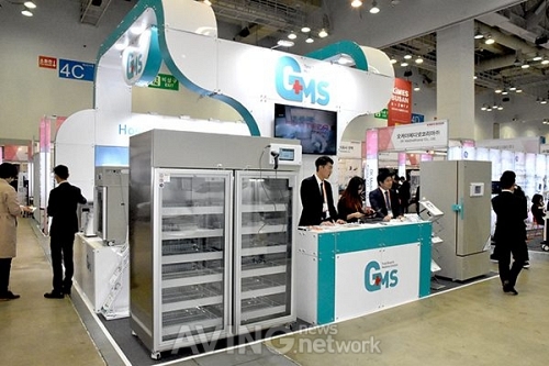 [2019 KIMES BUSAN] 지엠에스, 혈액 및 약품 냉장고와 운송로봇 선보여