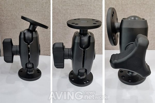 [CES 2021 All Digital] 건영테크, 새로운 모니터 브라켓 제품 전시