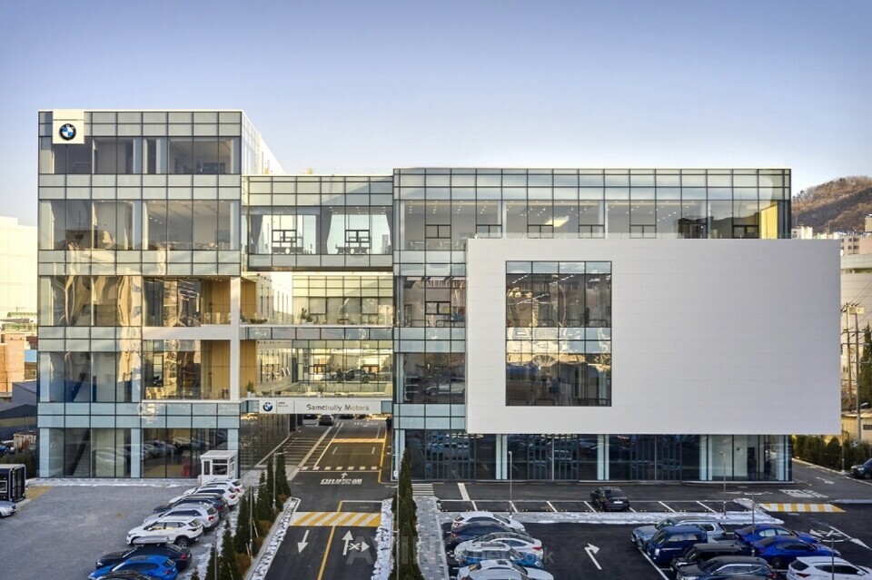 BMW 삼천리 모터스, 경기 서남부 최대 규모 군포 서비스센터 개소... 복합문화시설로 조성!