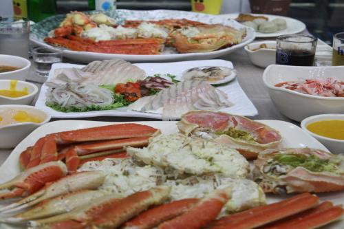 속초대포항맛집 모듬회, 물회 모두 무한리필로 유명