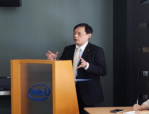 인텔 IT 솔루션, 비즈니스에 신속한 분석 및 결정력 제공
