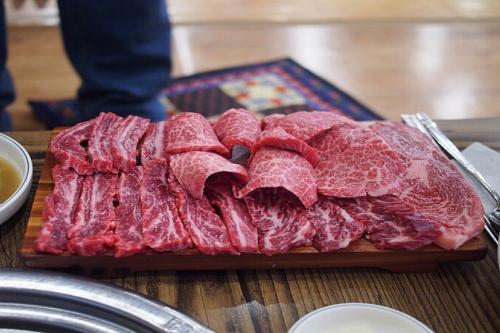 [맛집탐방] 안산 고잔동 김제한우, 숙성시킨 총체보리한우의 고소함이 일품