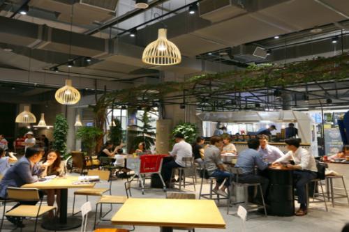 롯데마트 서초점, 그로서란트 인기… 개장 한달만에 25만명 방문