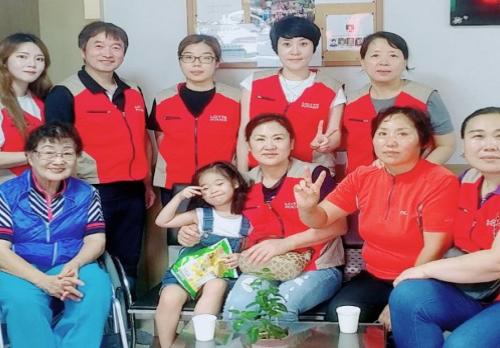 롯데푸드 샤롯데 봉사단, 청주 에덴원 방문 봉사