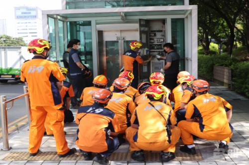 금정소방서, 승강기 사고대비 인명구조훈련 실시