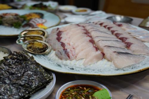 해남8미 선정 계절 별미…‘삼치회’를 아시나요