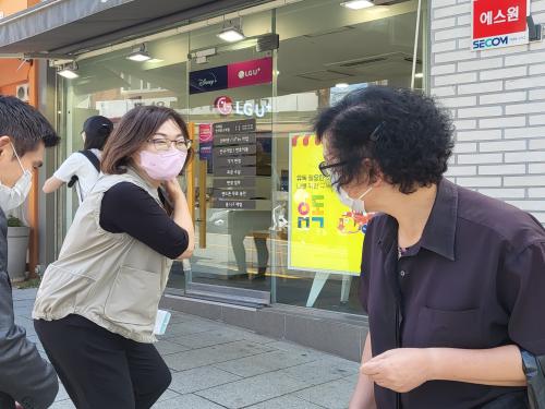[포토] “용산구민 여러분, 추석 잘 쇠세요” 만리시장 명절 인사 나선 권영세 의원