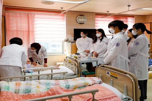 원광대 한의과대학, 전주 효사랑가족요양병원서 노인의학 임상현장실습 진행