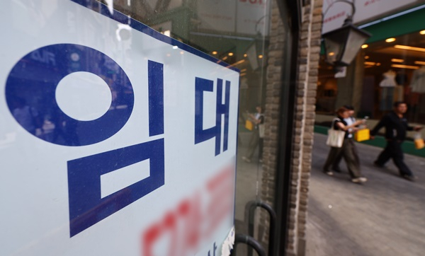 아파트 전세가 상승과 상가 경매시장 시들, 부동산 소비심리 향방