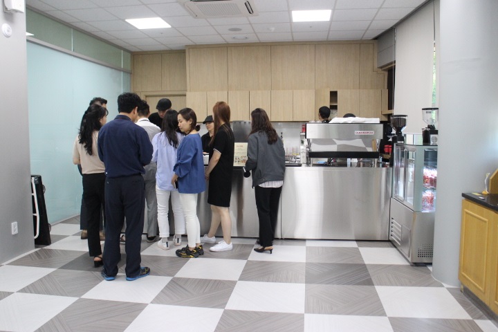 발달장애인 25명 구슬 땀 ‘행복키움·디딤’
