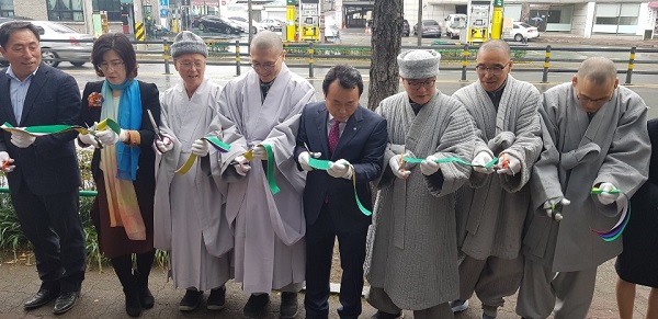 진주불교회관, 무료급식소 후원 카페 보리수 오픈
