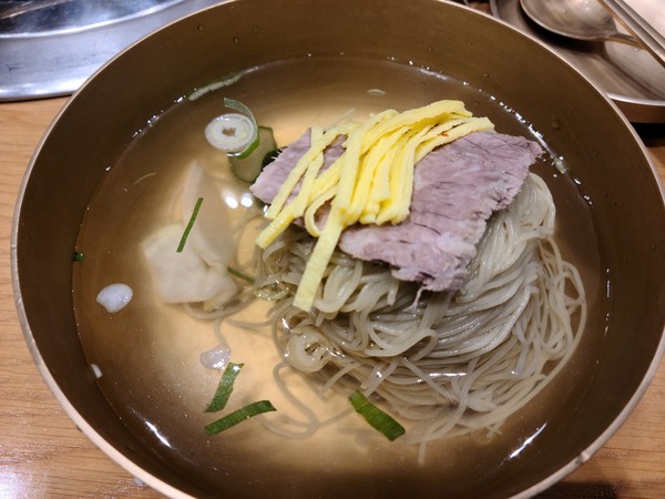 냉면값 만원 돌파...자장면도 5% 올라