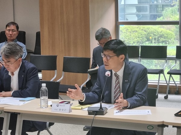 송상근 차관, 노량진수산시장 유통업계 간담회 개최