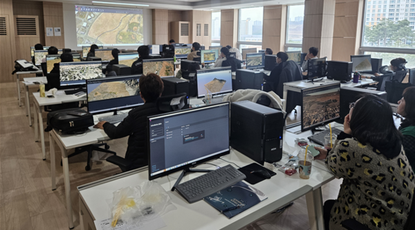 한국도로공사, 스마트 건설기술 전문인력 양성을 위한 교육과정 운영