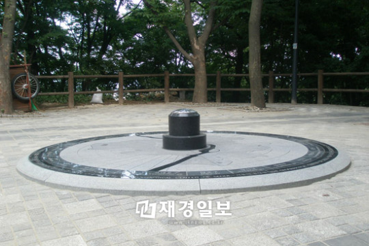 서울 지리적 중심은 광화문이 아닌 남산