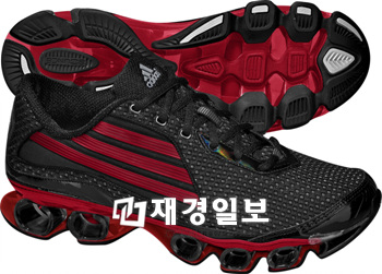 아디다스 바운스 러닝화 출시