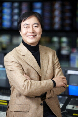 케이엠에이치, 코스닥 원년 초우량 메이커로 도약