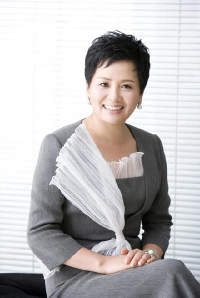 화장품업계 성공신화 박형미 군단...화려한 복귀
