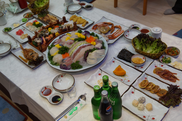속초맛집  여행코스 킹크랩.대게먹으면 회는 덤으로 먹는다‘북한횟집’