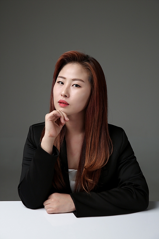 하얀에스테틱 박하얀 대표, 늘 초심을 잃지 않으려고 해요. 그러면 좋은 결과는 제가 이루는 게 아니고 따라오는 것이라고 생각합니다.