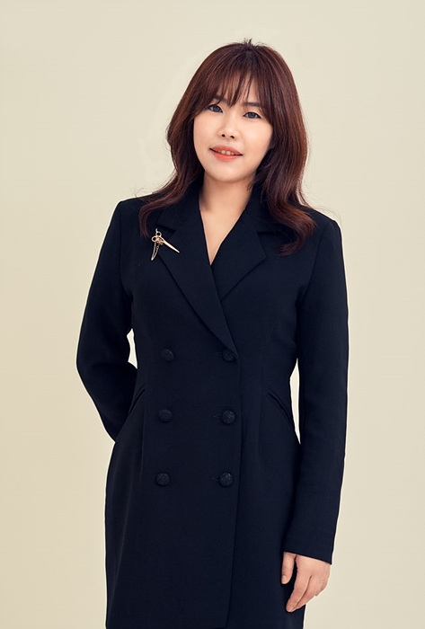 부산대 미용실 미담헤어살롱(미담 Hair salon) 김경희 대표, 헤어스타일에 아름다움을 담음으로써 미소 지으실 수 있게 해드리고, 감동을... 