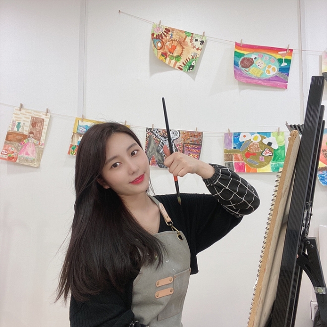 오산 수청동 상아미술교습소 장교진 대표, 즐거운 미술 수업을 통해 아이들의 실력과 자신감이 향상되도록 도와줍니다.