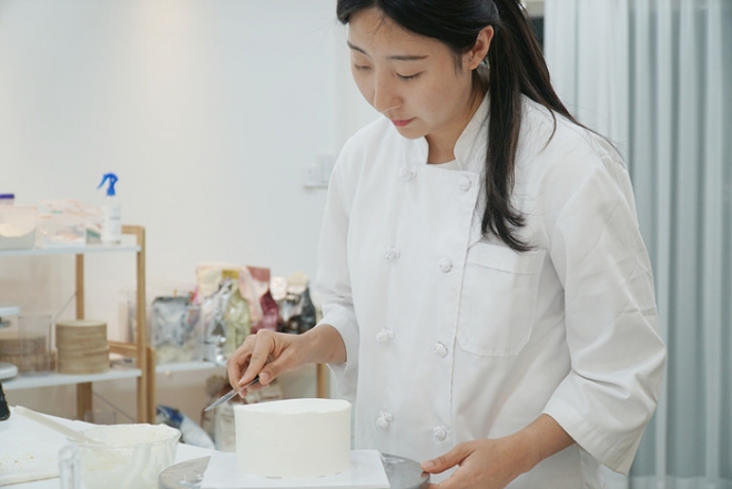 [마산수제케이크공방] 아람케이크 이아람 대표, 기본에 충실한 케이크를 만들고 가르쳐 드립니다.