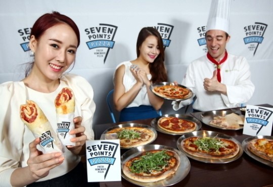아워홈, 여의도 IFC몰에 ‘세븐포인트 피자’ 1호점 오픈
