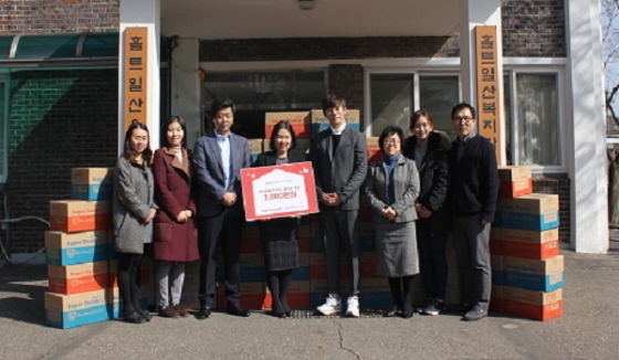 중원주식회사, 홀트 아동복지회에 기저귀 등 육아용품 기부