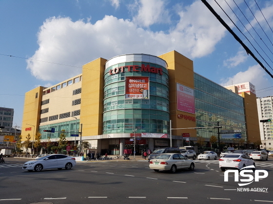 롯데마트 오산점, 창고로 향하는 비상유도등 
