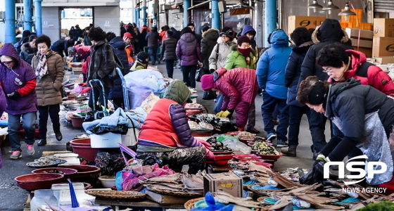  여수 교동시장, 설 명절 앞두고 활기 넘쳐 
