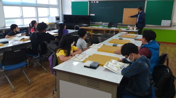신안군 초등학교, 방과 후 바둑교실 운영