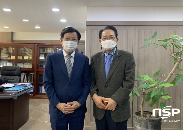 세무법인 화평, 포항 선린대학교에 장학금 전달
