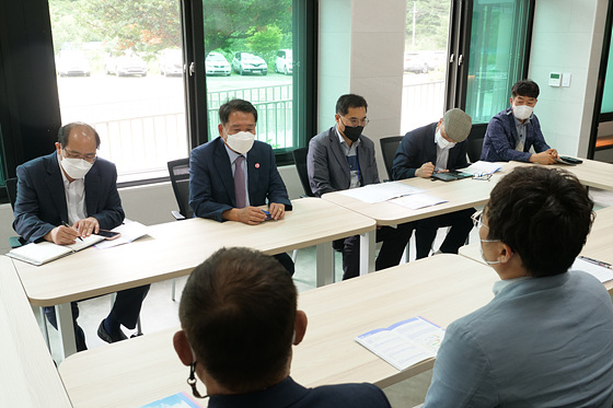 신경호 강원도교육감 당선인, 태백라온학교 현장 방문