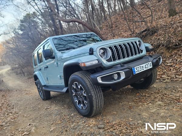 [타보니]더 뉴 랭글러 사하라 4도어, 안전 기능 뛰어난 온·오프 로드 최적화 SUV