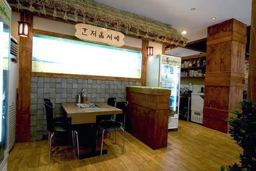 ‘돈하루방’ 명품 제주 돼지고기를 저렴한 가격에 선보여 인기